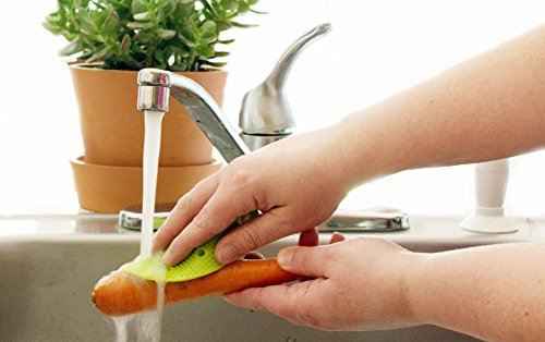 Vegetable-scrubbing-brushes